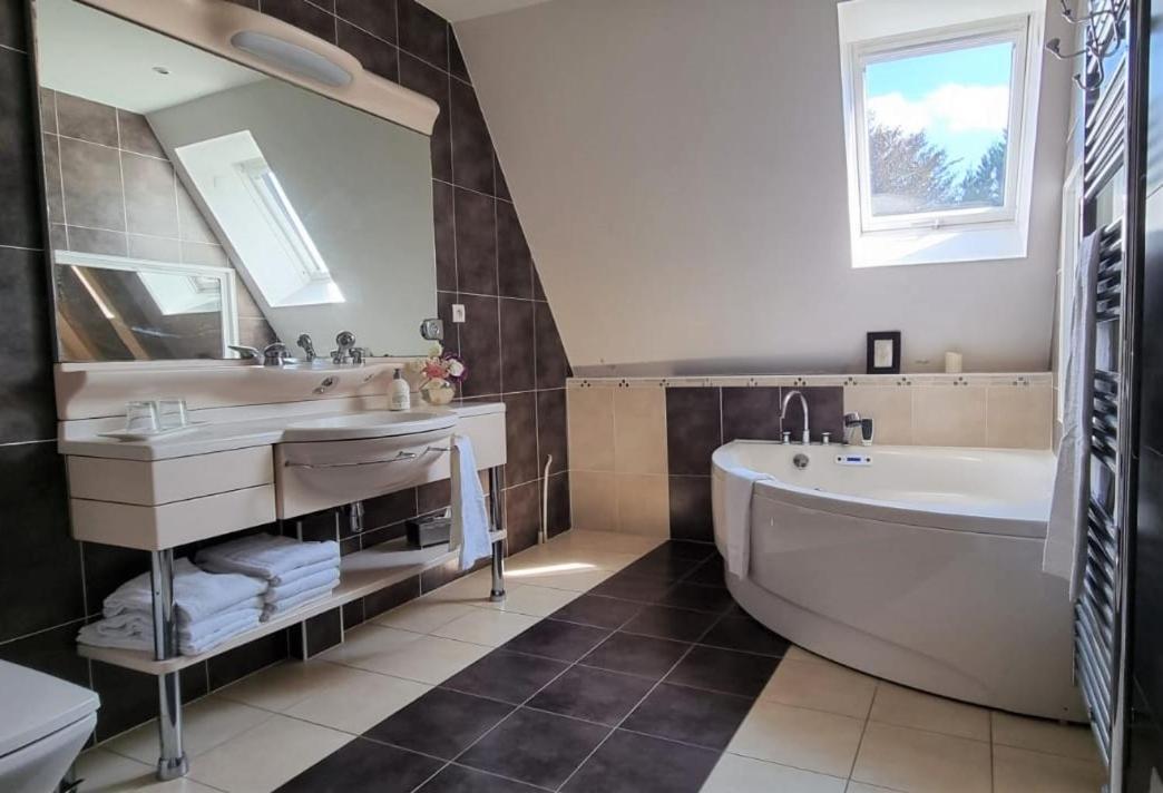Le Vieux Pressoir Bed & Breakfast Pont-l'Eveque  Exterior photo